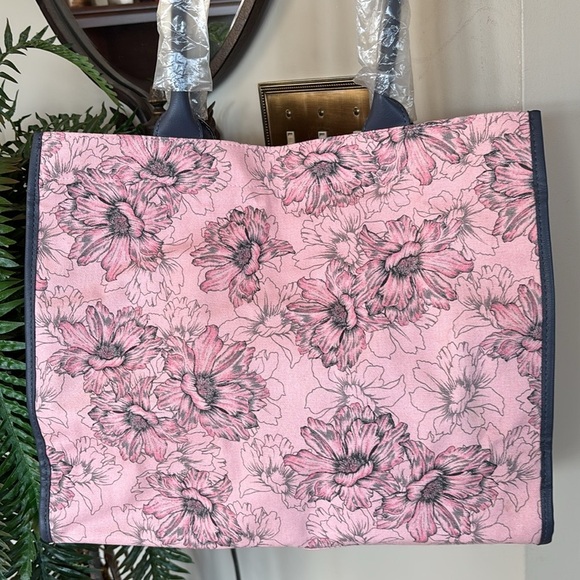 Brand New Victoria's Secret Pink Grey Floral Tote Bag Snap Close Shoulder Purse - Picture 5 of 15